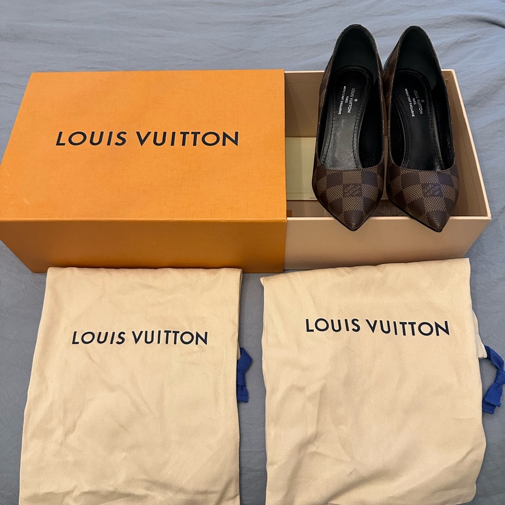 EUC - Louis Vuitton Brown Heels - worn once